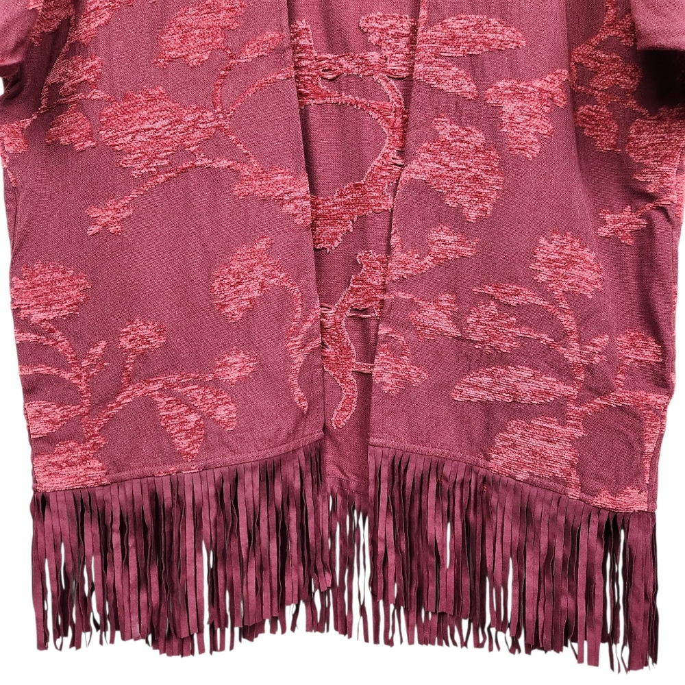 Chico's Chenille Floral Jacquard Fringe Red Ruana Shawl NWT Womens Size S/M - Picture 7 of 11